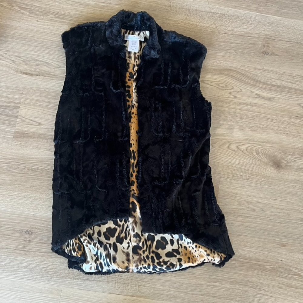 Papillon Blanc Canada Leopard Lined Fuzzy Faux Fur Vest Small